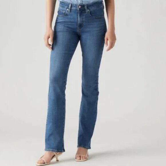 Levi's 725 High Rise Bootcut Women's Jeans - Picture 1 of 10